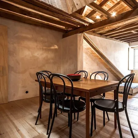 Award Winner Design Apt In The Heart Of