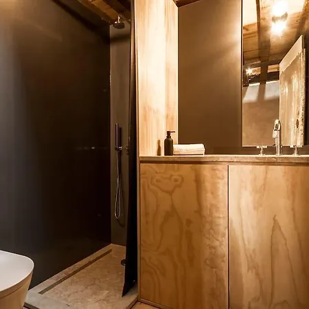 Award Winner Design Apt In The Heart Of *